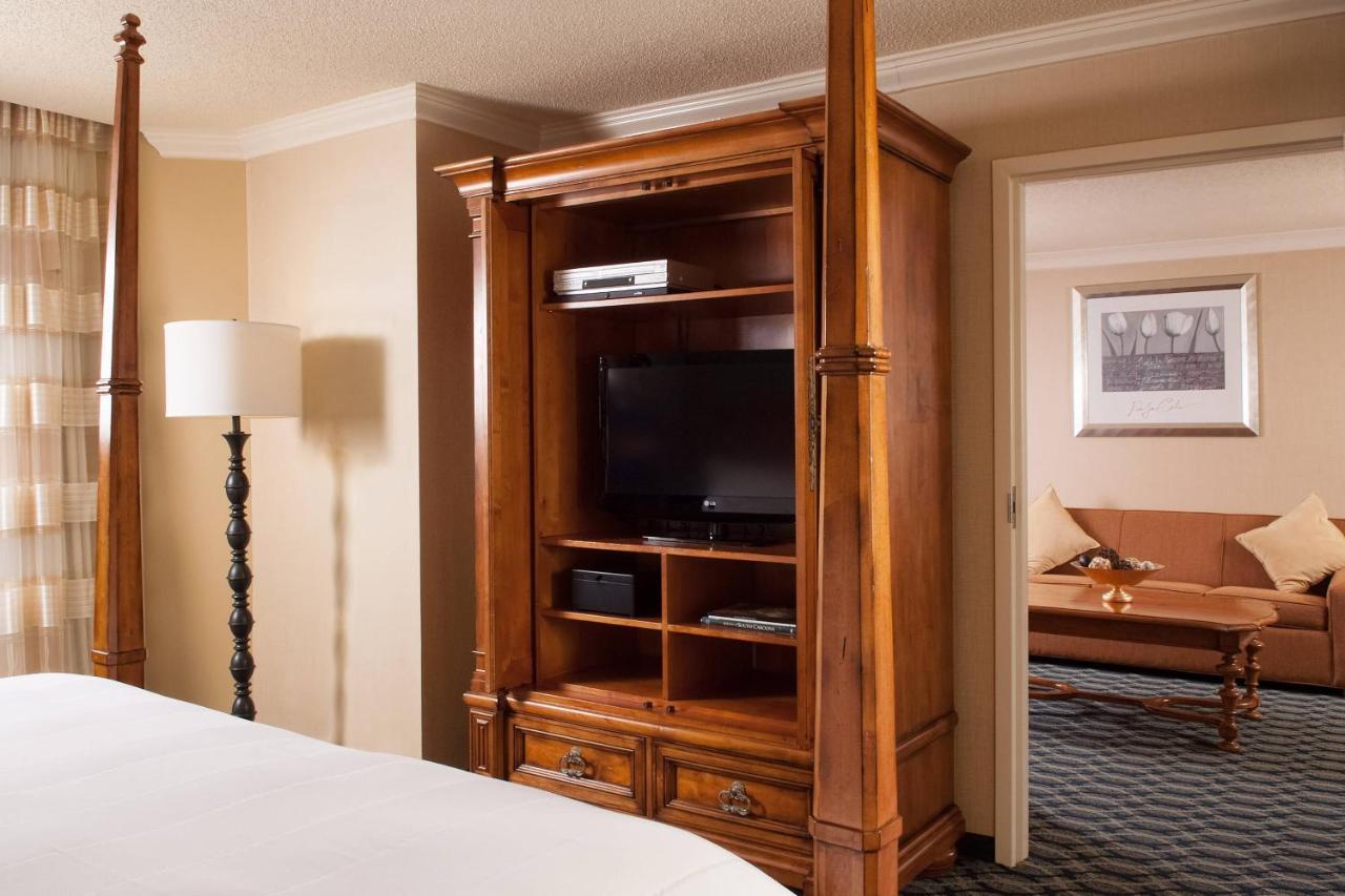 Greenville Marriott Exterior photo