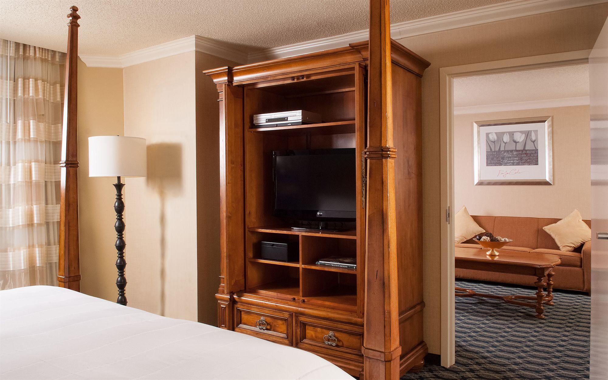 Greenville Marriott Exterior photo