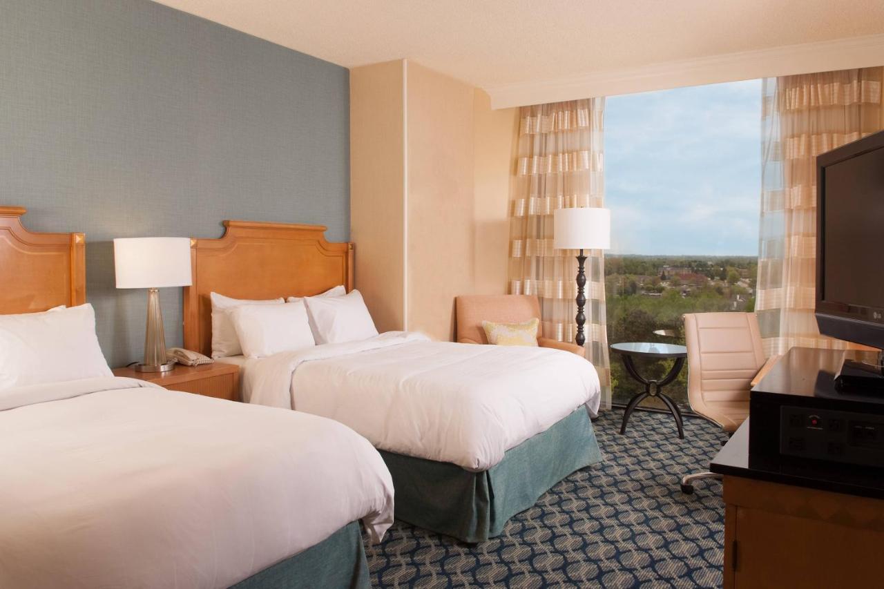 Greenville Marriott Exterior photo