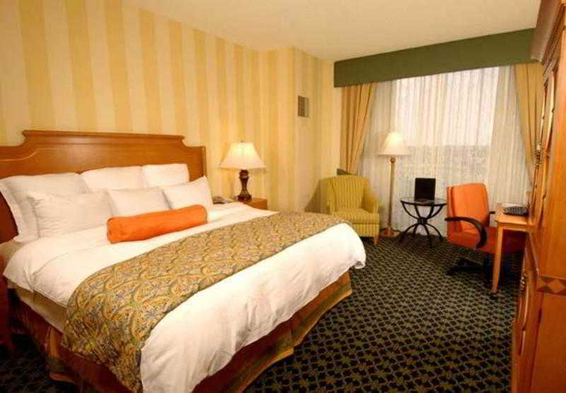 Greenville Marriott Exterior photo